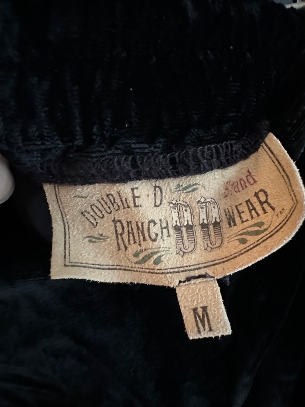 Double D Ranch Black Velvet vintage skirt
Perfect condition - Picture 3 of 4